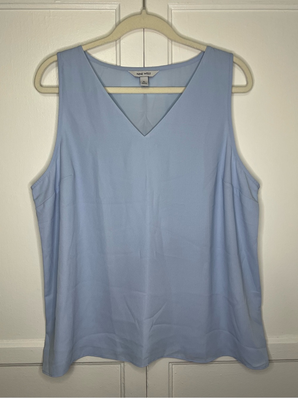 Women’s Nine West V-Neck Tank Top- Baby Blue | EUC - XL